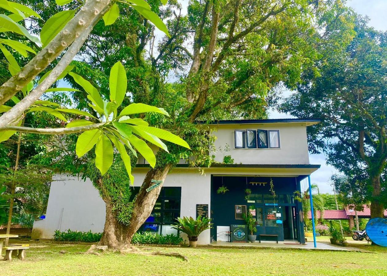 Hotel Mango'S Park Port Dickson Extérieur photo